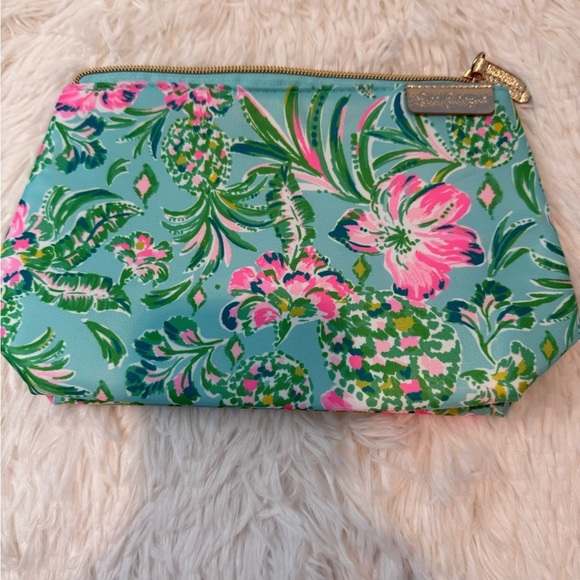 Lilly Pulitzer Handbags - Lilly Pulitzer Small Pouch